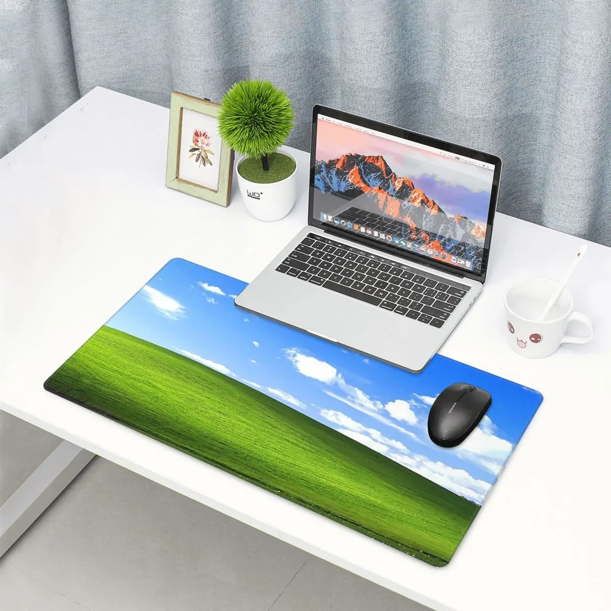 Gaming Accessories Wallpaper - Alas Mouse Besar Wallpaper Windows XP